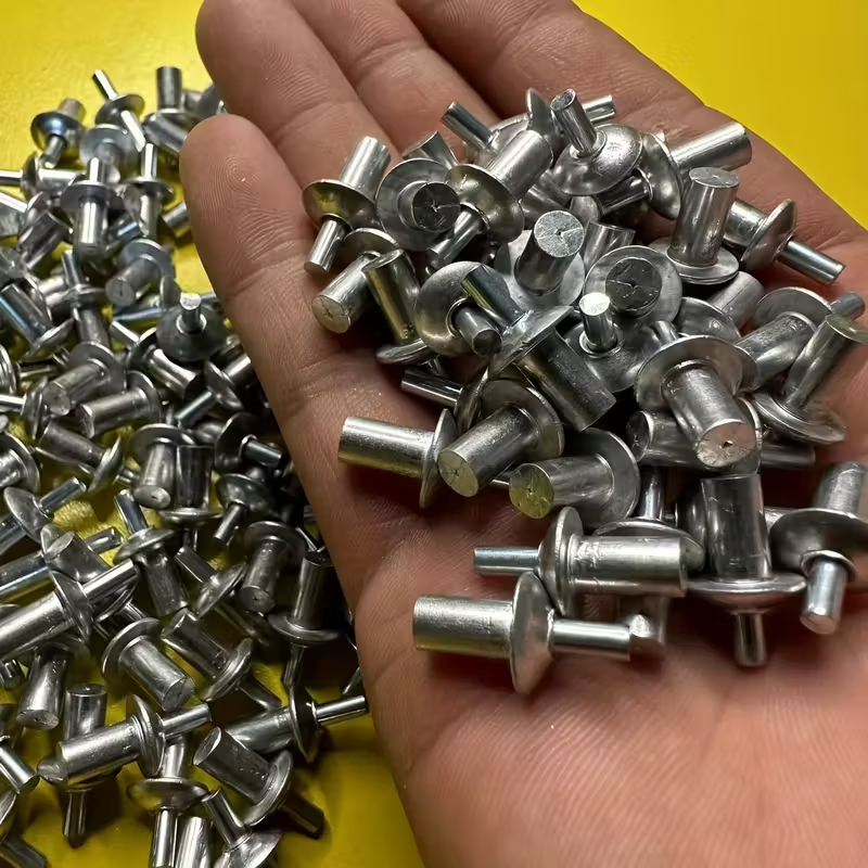 Round Head Aluminum Rivets Fas - Furniture Hardware Fixing Screws incelemesi ve fiyatı